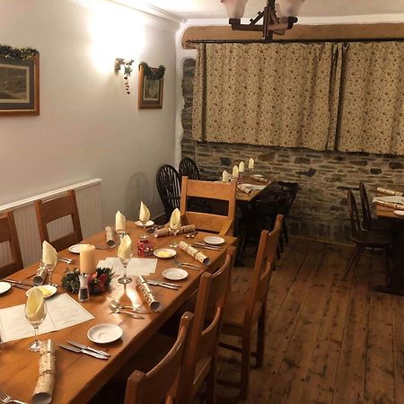 Blue Lion Inn Lewdown 외부 사진