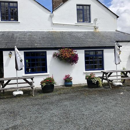 Blue Lion Inn Lewdown 외부 사진