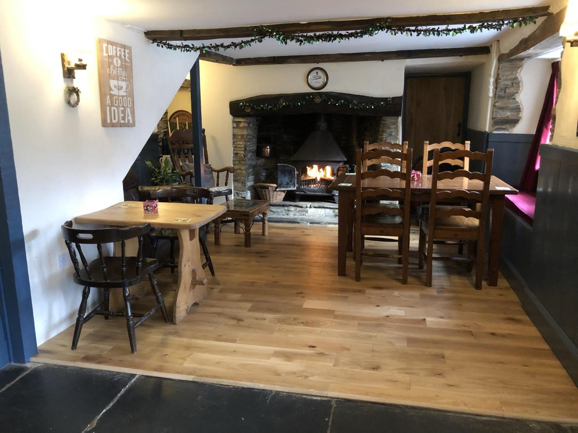 Blue Lion Inn Lewdown 외부 사진