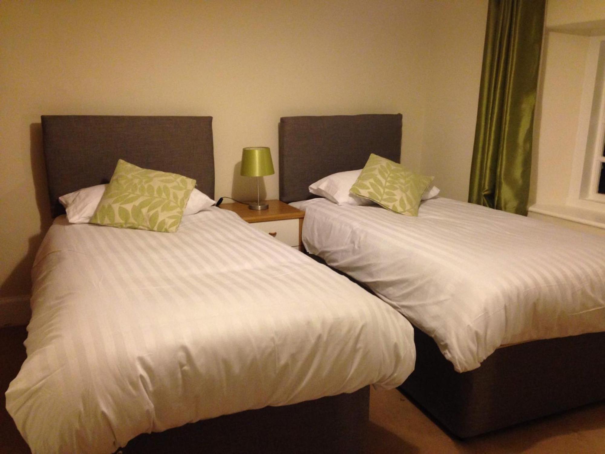 Blue Lion Inn Lewdown 외부 사진